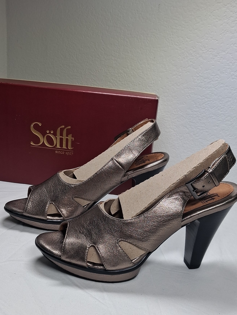 Metallic Bronze Slingback Heels SOFFT